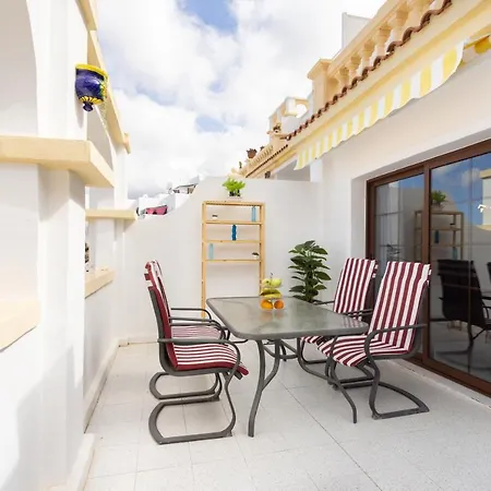 Stylish Design With Ocean, Pool View, King Size Bed, Wifi, Smart Tv, Free Parking 2 Pools Access Apartament *