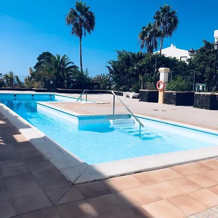Apartament Stylish Design With Ocean, Pool View, King Size Bed, Wifi, Smart Tv, Free Parking 2 Pools Access