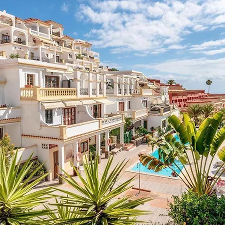Apartament Stylish Design With Ocean, Pool View, King Size Bed, Wifi, Smart Tv, Free Parking 2 Pools Access Costa Adeje (Tenerife)